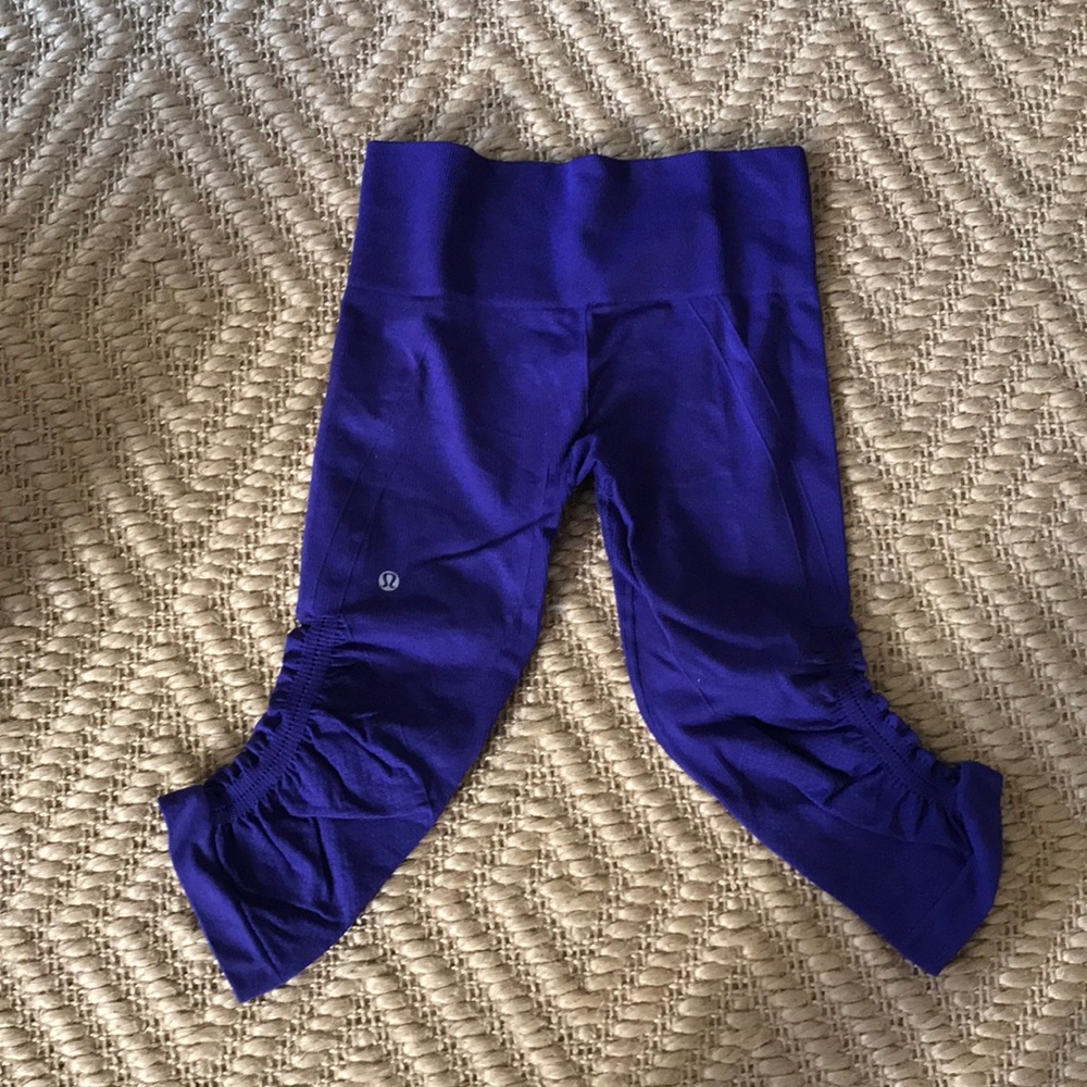 Lululemon cropped purple leggings